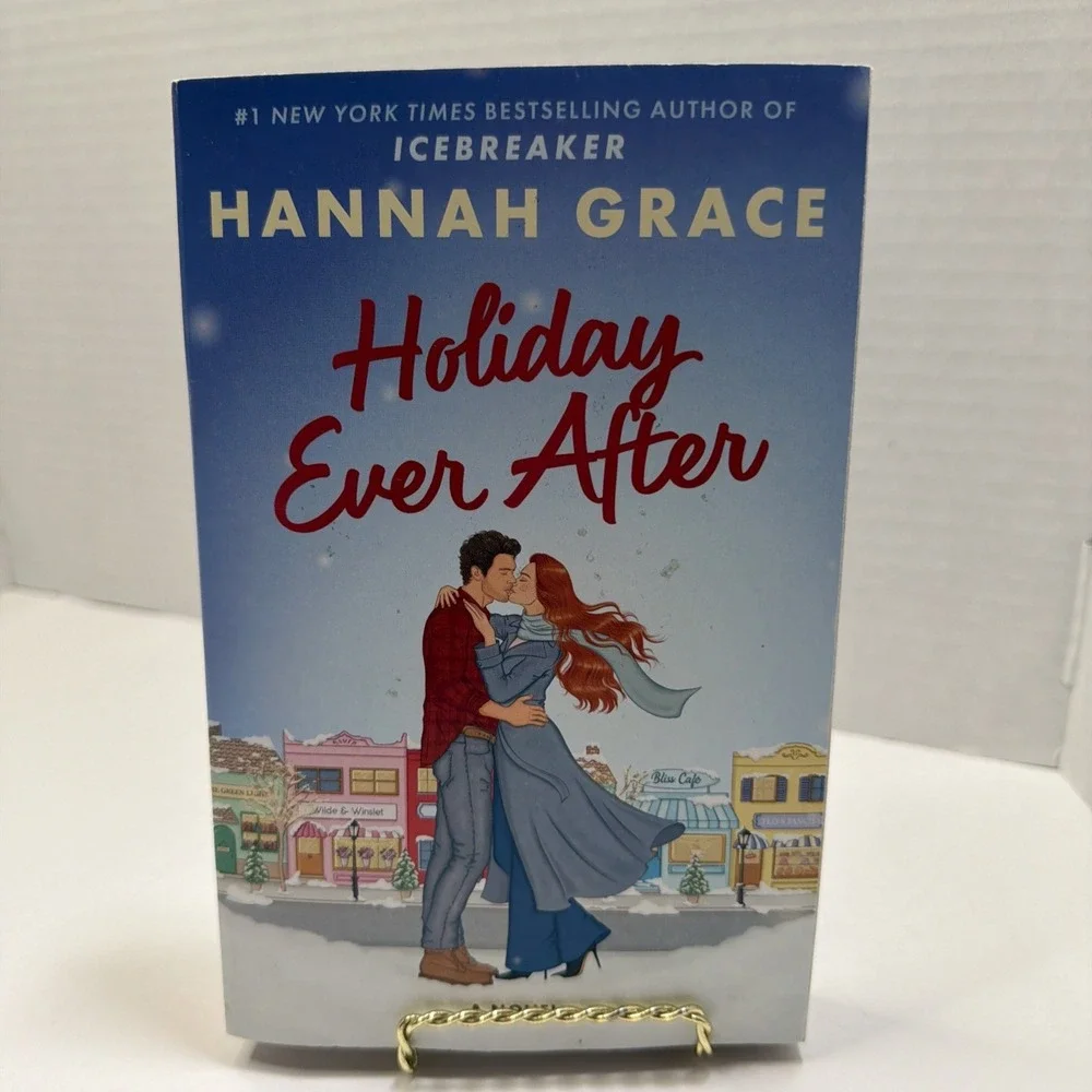 Holiday Ever After: A Novel - paperback Grace, Hannah Like New